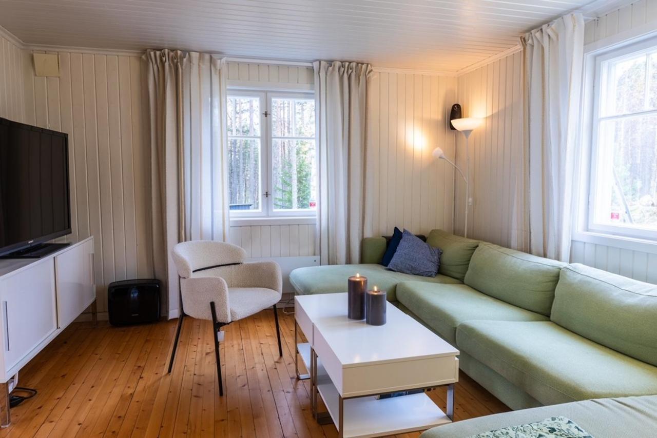 Skomakerhuset * Loten