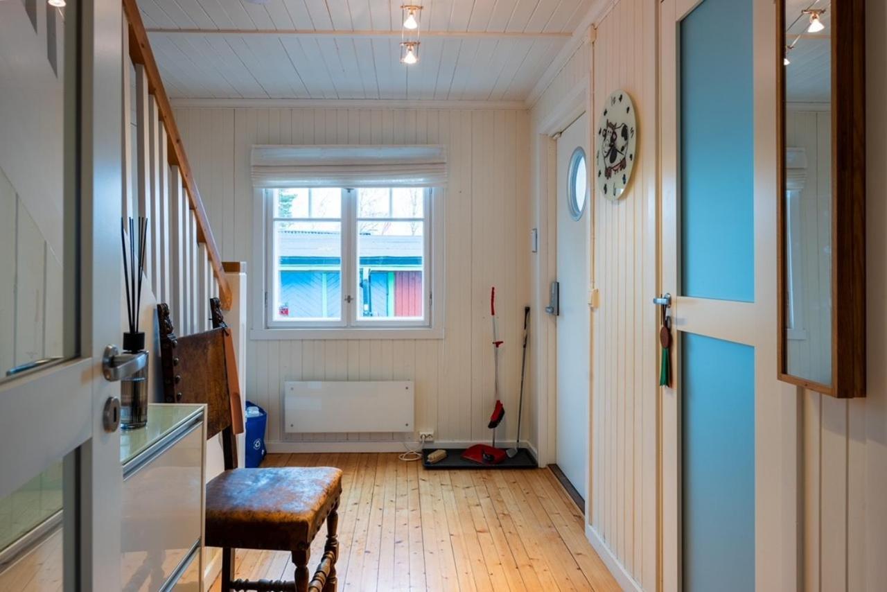 Skomakerhuset Semesterbostad Loten